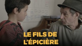 Voir Le Fils de l'épicière, le maire, le village et le monde en streaming et VOD