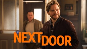 Voir Next Door en streaming et VOD