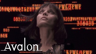 Voir Avalon en streaming et VOD