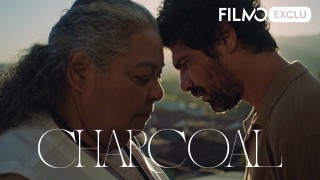 Voir Charcoal en streaming et VOD